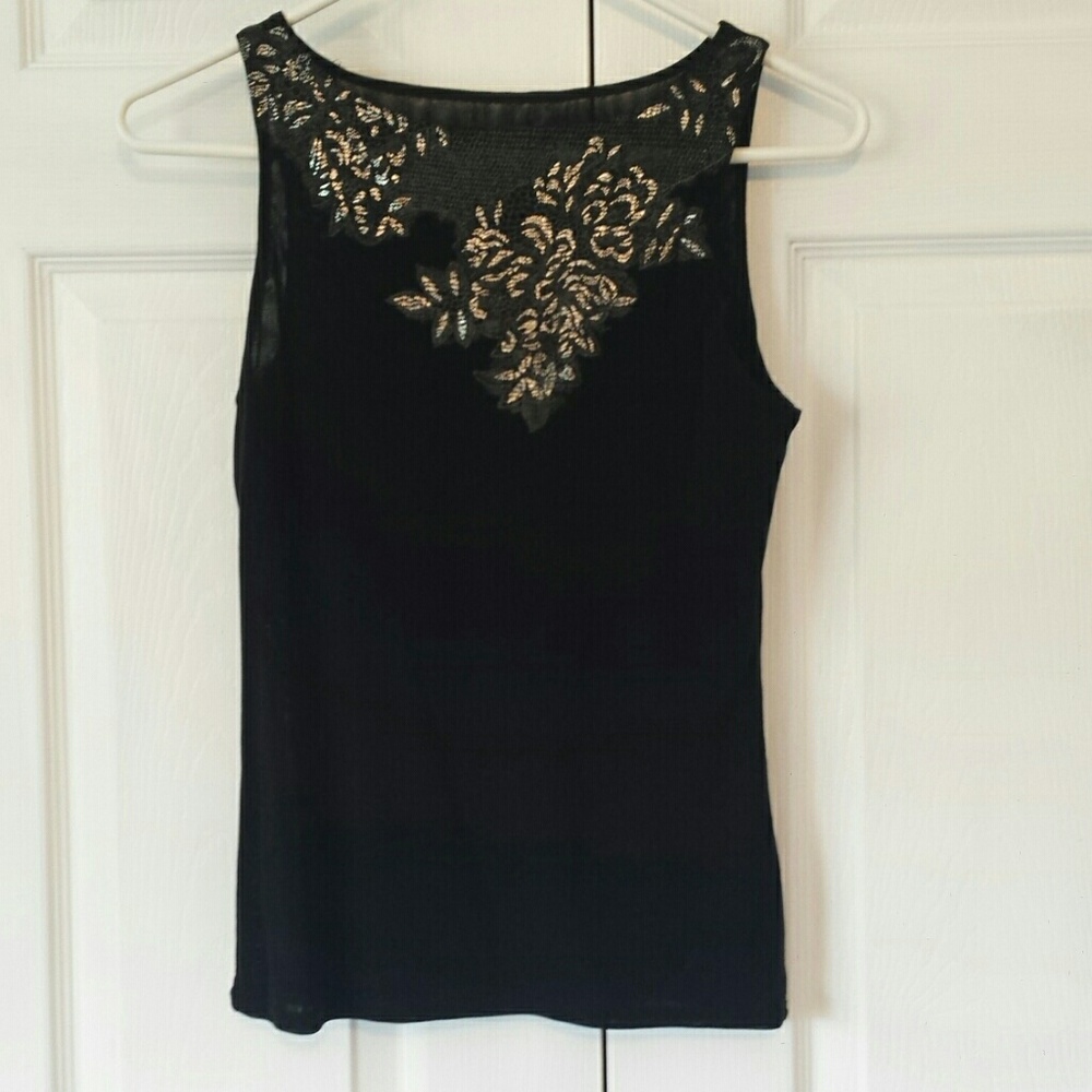 New York & Company detailed neckline tank top